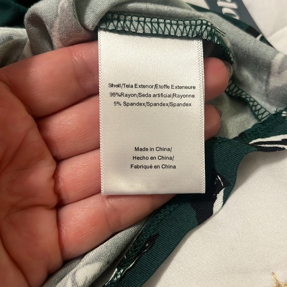 ModCloth NWT Wrap Skunk shirt - Picture 4 of 5